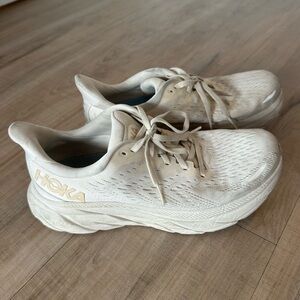 HOKA Clifton 8 Eggnog Women’s 8